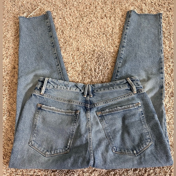 Good American The Weekender Jeans - Picture 3 of 11